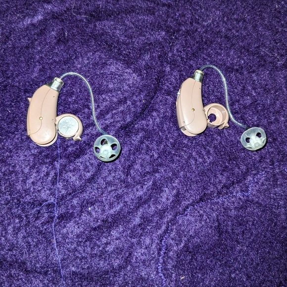 EUC REXTON Miracle Ears Hearing-Aids & Case 13H - Picture 2 of 15